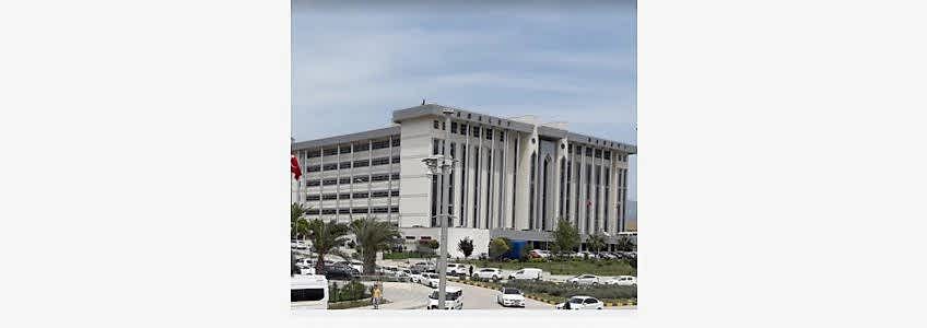 Hatay Adliye Sarayı'nın Dış Cephe Temizliğini Başarıyla Tamamladı